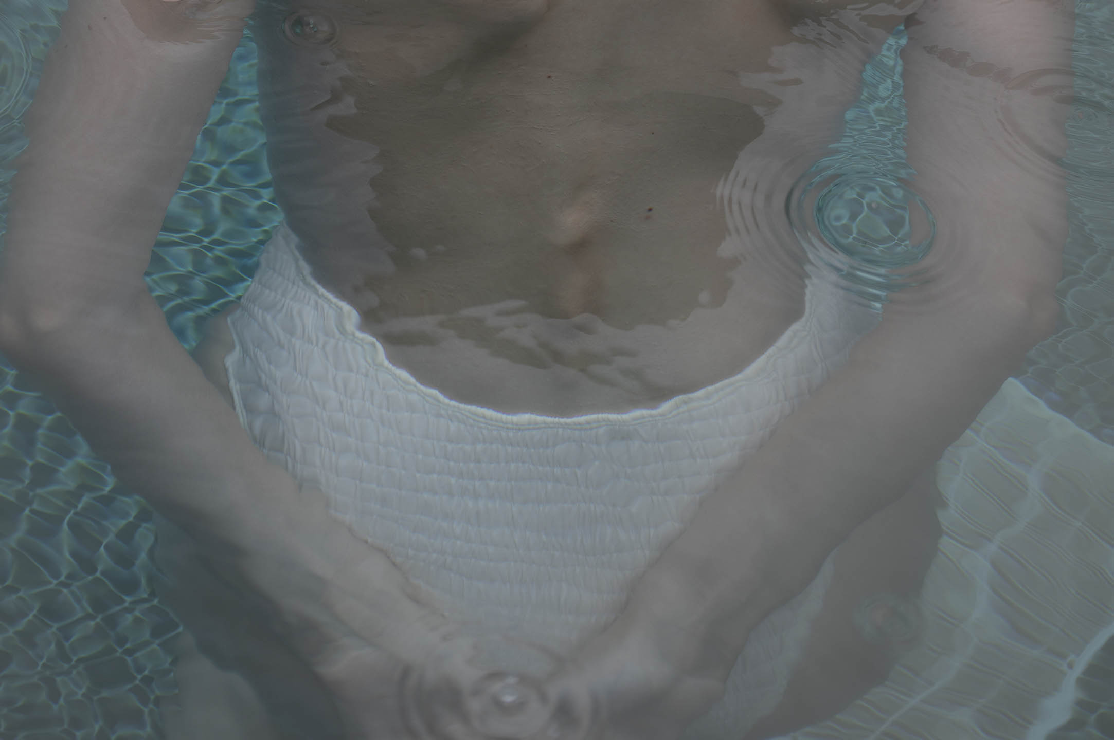 ElliePoolandHottub049alr